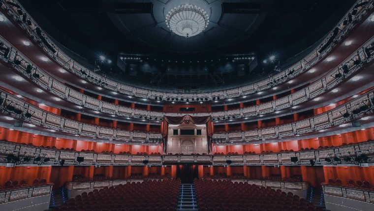 reinforcing-security-at-the-royal-theatre